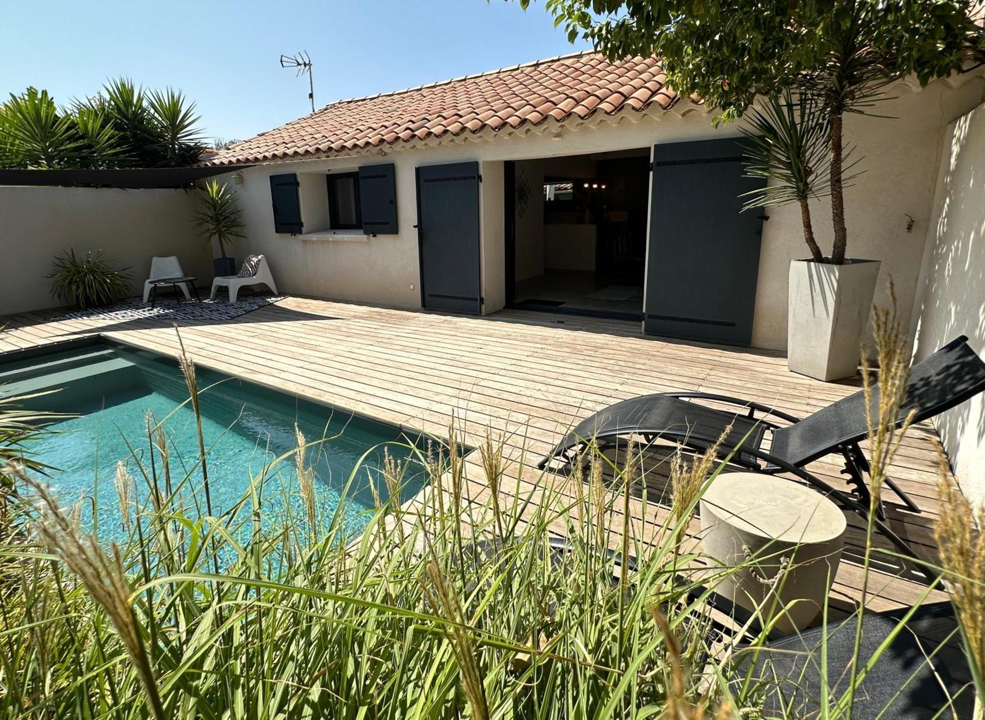 Maison Contemporaine Avec Piscine Privee Chauffee, Entre Plages Et Provence, Borne 11 Kw Istres Exteriér fotografie