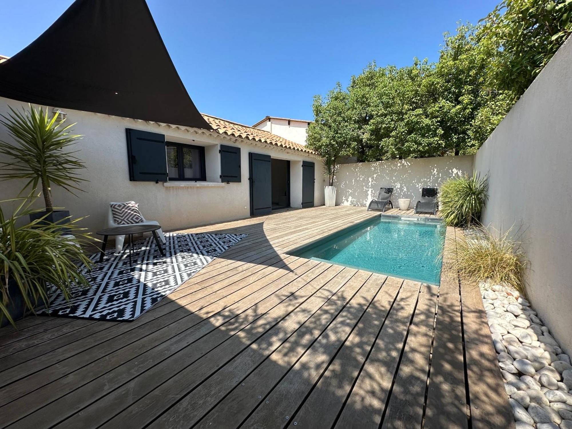 Maison Contemporaine Avec Piscine Privee Chauffee, Entre Plages Et Provence, Borne 11 Kw Istres Exteriér fotografie